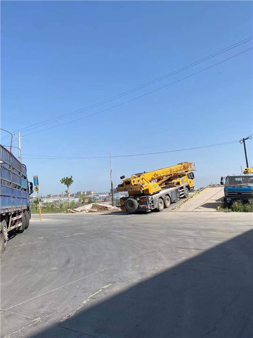 玉泉区25吨吊车的租赁价格大概是多少？