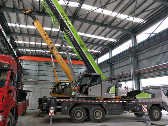 玉泉区高空车出租需要注意哪些安全事项？